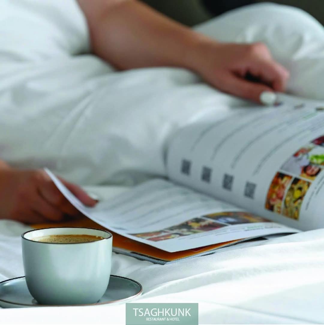 Tsaghkunk Chef House Hotel & Restaurant Севан Экстерьер фото